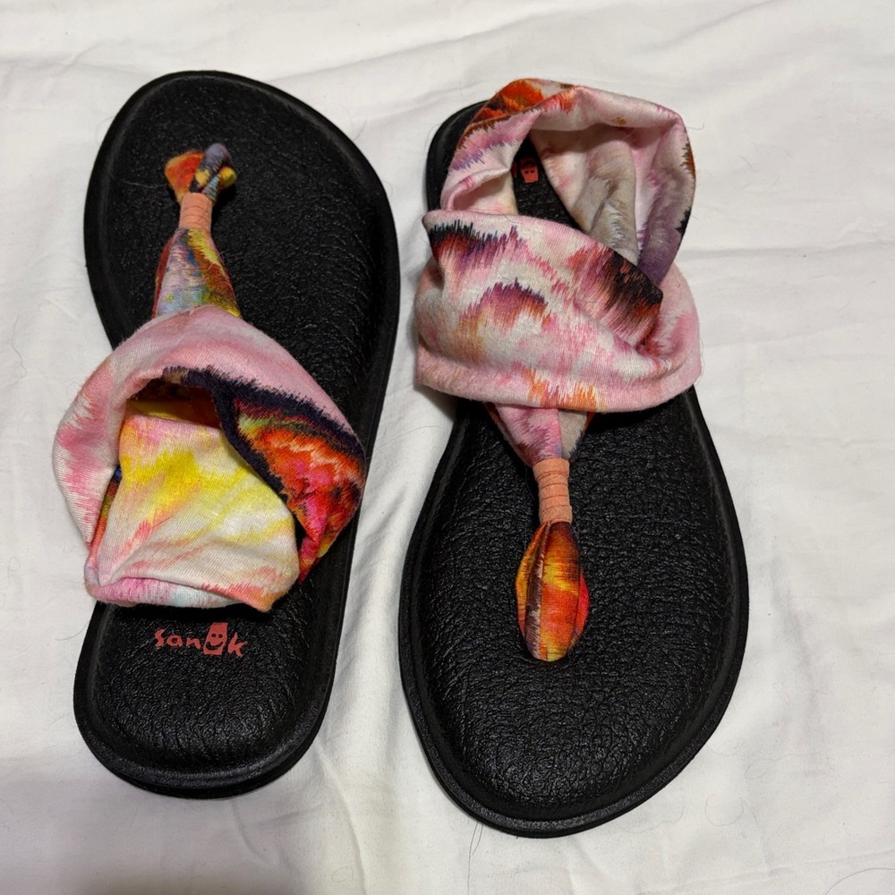 Sanuk Multicolor Fabric Sandals with Black Sole